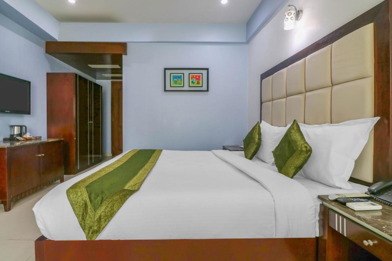 Treebo Trend Hotel Parker Αχμπανταμπάντ Εξωτερικό φωτογραφία
