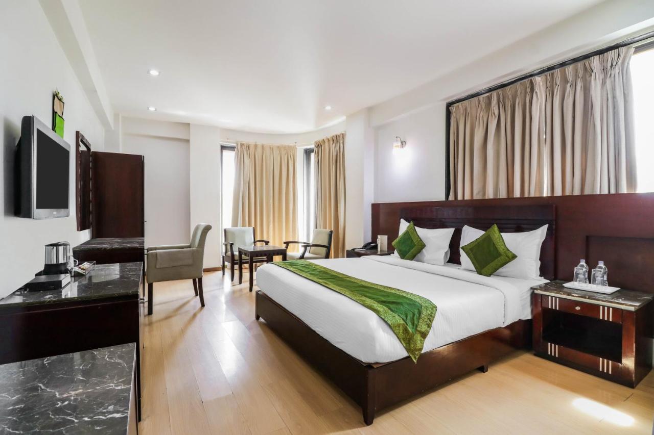 Treebo Trend Hotel Parker Αχμπανταμπάντ Εξωτερικό φωτογραφία