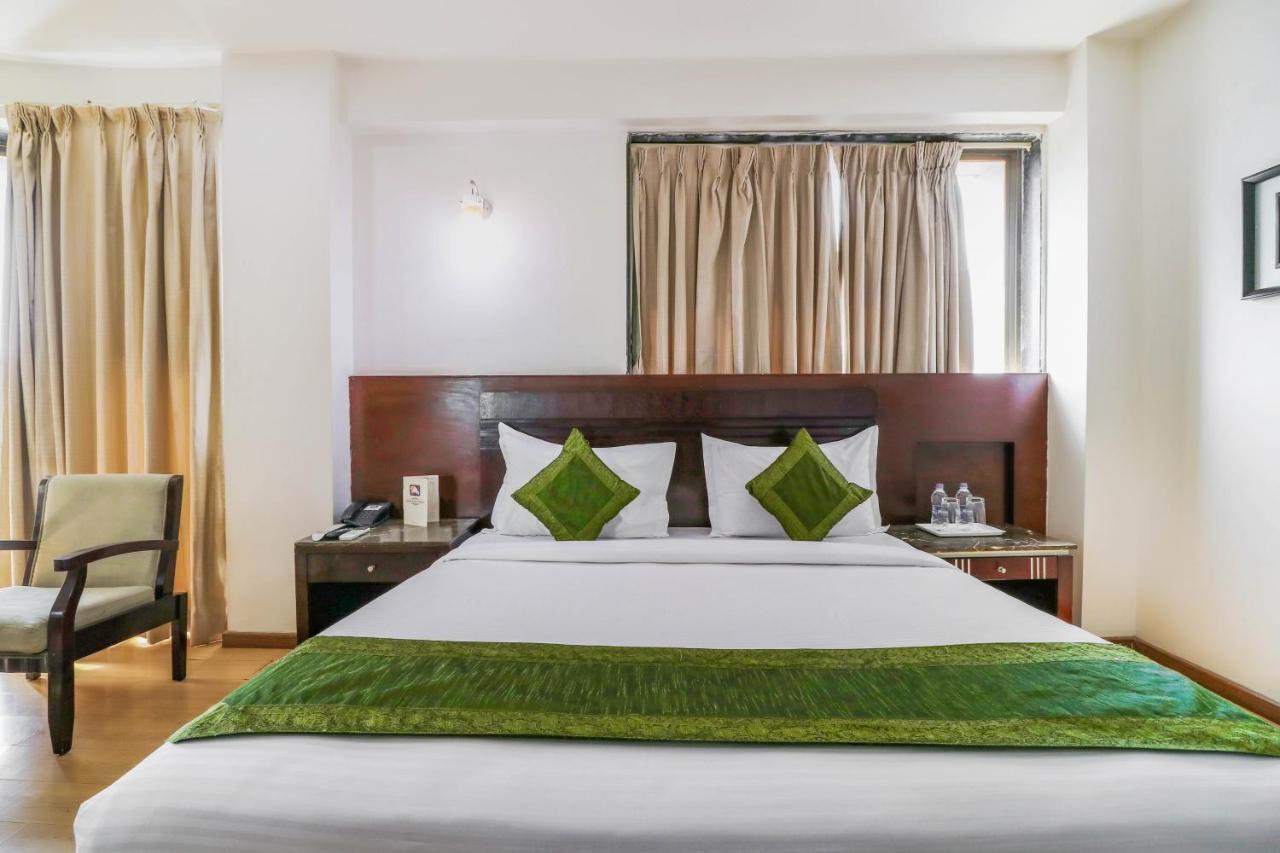 Treebo Trend Hotel Parker Αχμπανταμπάντ Εξωτερικό φωτογραφία