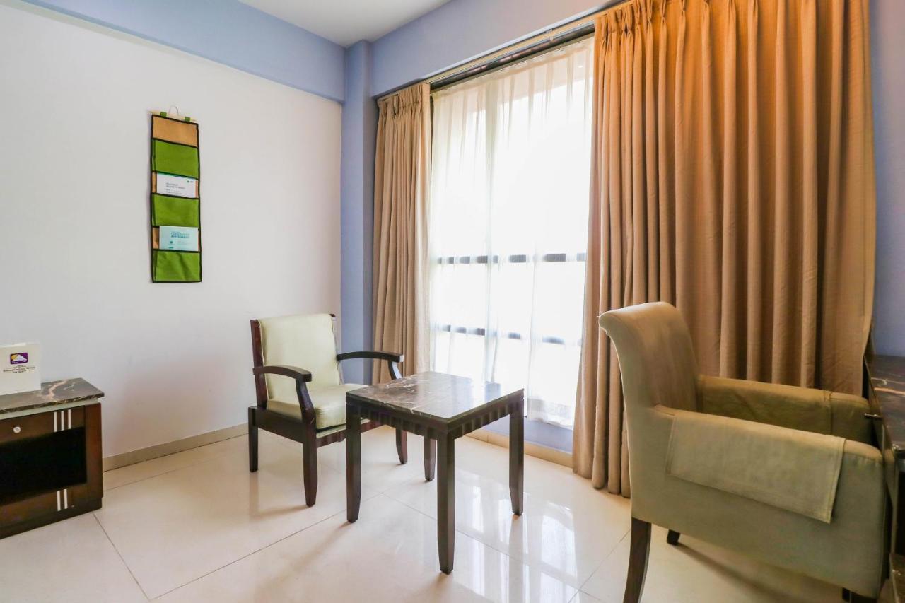 Treebo Trend Hotel Parker Αχμπανταμπάντ Εξωτερικό φωτογραφία